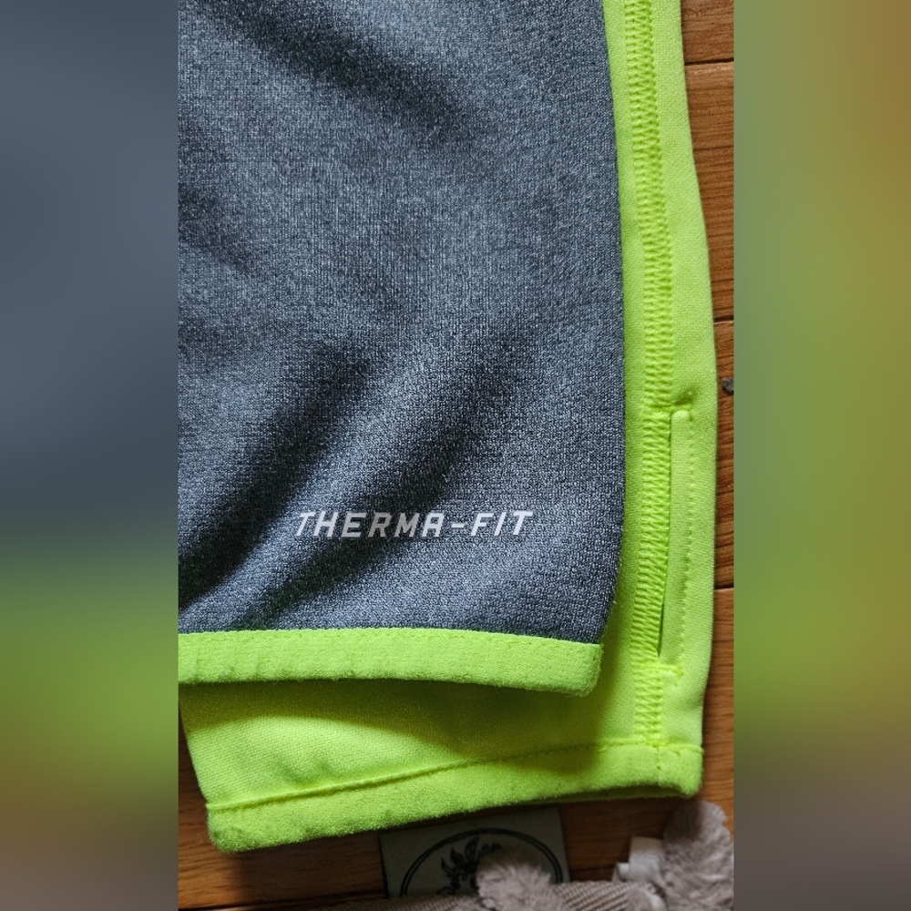 Nike Women's Hoodie - Picture 3 of 4